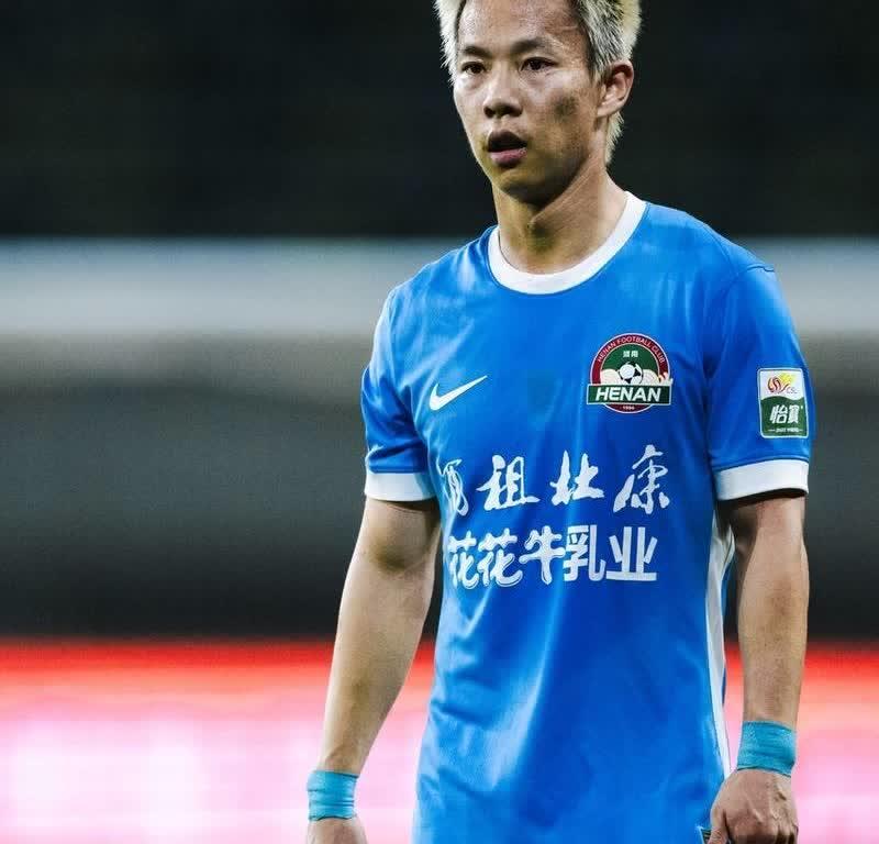 河南建业客场失利，战场困境待扭转